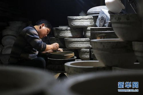 貴州織金 巧手制陶 點(diǎn)泥成金