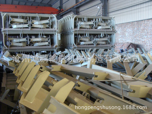 輸送設備配件-滄州鴻鵬專業(yè)生產(chǎn)各種型號托輥支架 歡迎洽談-輸送設備配件盡在.